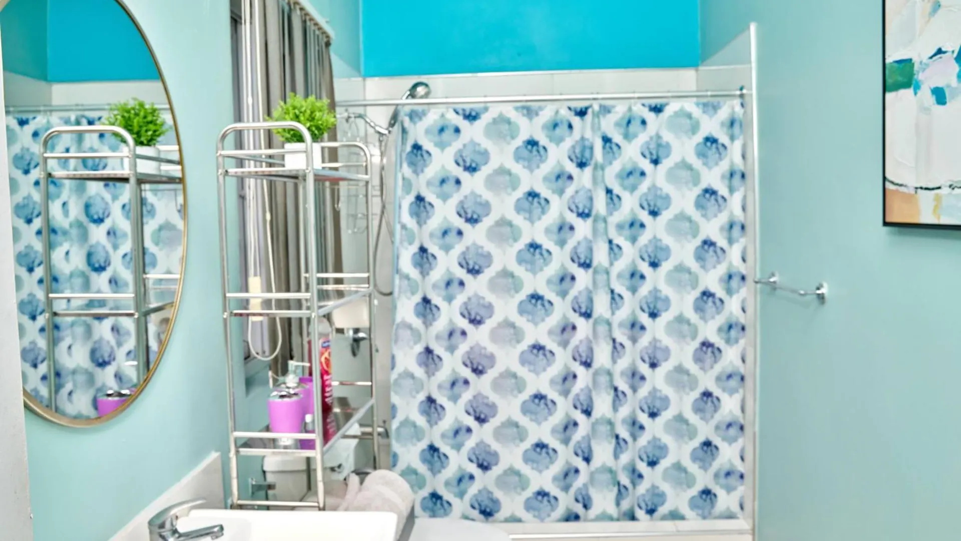 Bondi'S Getaway Hotel Portmore